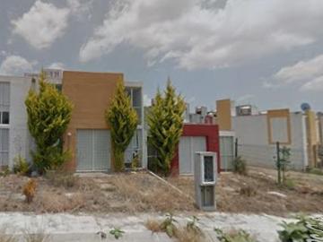 Casa en Venta en Condominio Galaxia la Calera