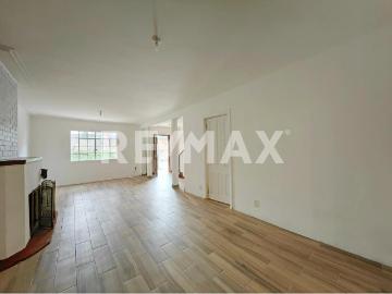 CASA EN VENTA EN CONDOMINIO EN COL. DEL VALLE