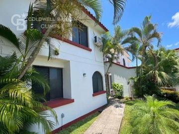 Casa en venta en condominio en La Tampiquera