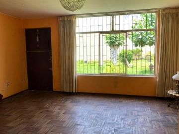 CASA EN VENTA EN CONDOMINIO SUPER CENTRICO EN BARRANCO