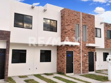 CASA EN VENTA EN CONDOMINIO PASEOS DEL SOL