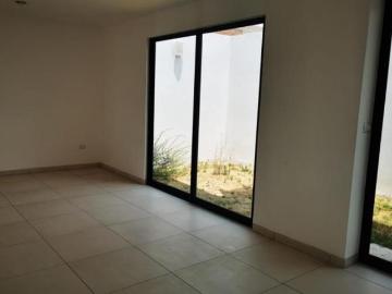 Casa en Venta en Condominio Roma, Mexicaltzingo