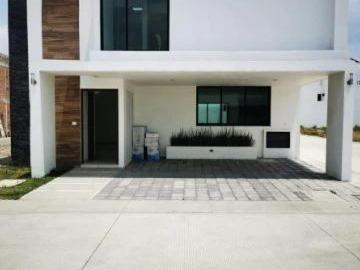 Casa en Venta en Condominio Roma, Mexicaltzingo