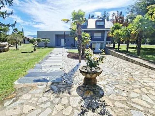 Casa en Venta en Congosto