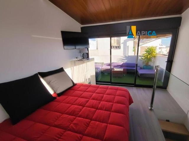 Casa en venta en Conil de la Frontera, Conil. Casa con terraza a 3 minutos de la Playa Los Bateles!. Casas Conil de la.