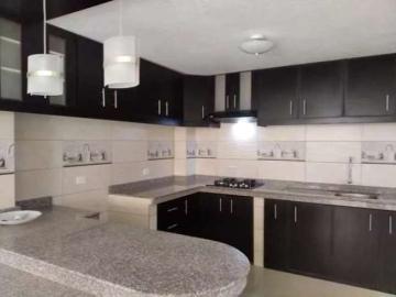 Casa En Venta En Conjunto En San Antonio De Pichincha