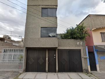 Casa en Venta en Constitución de 1917 Iztapalapa CDMX FLL