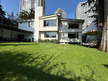 Casa en venta en Contadero, rodeada de arboles y cerca del coraz?n de Santa fe