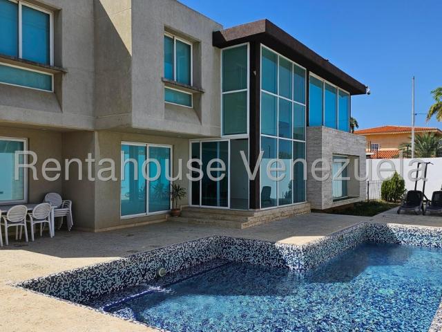 Casa en Venta en Costa Azul, Margarita