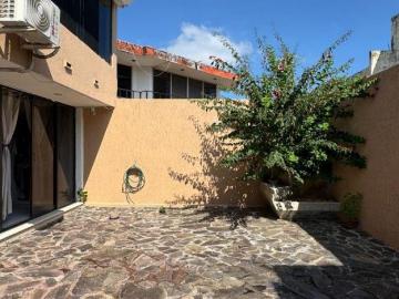 Casa en Venta en Costa de Oro Boca del Río Veracruz / 4 Recámaras y Loft Independiente