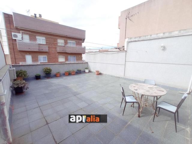 Casa en venta en Cornellà de Llobregat, El Pedró. Unifamiliar adosada Cornellà de Llobregat Pedró. Casas Cornellà de.