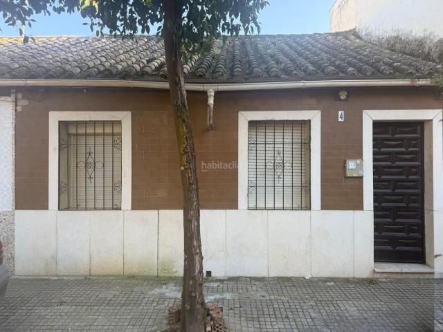 Casa en venta en Córdoba, Campo de la Verdad Miraflores. CASA PARA REFORMAR EN EL CAMPO DE LA VERDAD. Casas.
