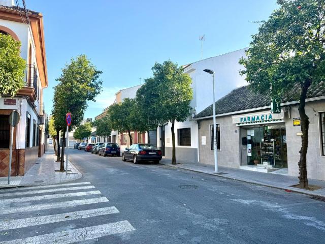Casa en venta en Córdoba, Campo de la Verdad Miraflores. Gran oportunidad para reformar y crear tu hogar ideal en Campo de la Verdad. Casas.