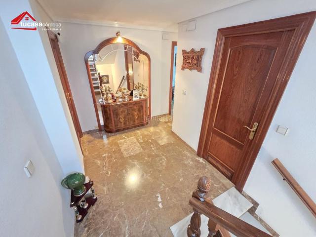 Casa en venta en Córdoba, Campo de la Verdad Miraflores. ESPECTACULAR CASA EN ESQUINA CAMPO DE LA VERDAD 266 m2 5 DORMITORIOS DOBLE COCHERA AUTOMÁTICA ESTADO IMPECABLE. Casas.