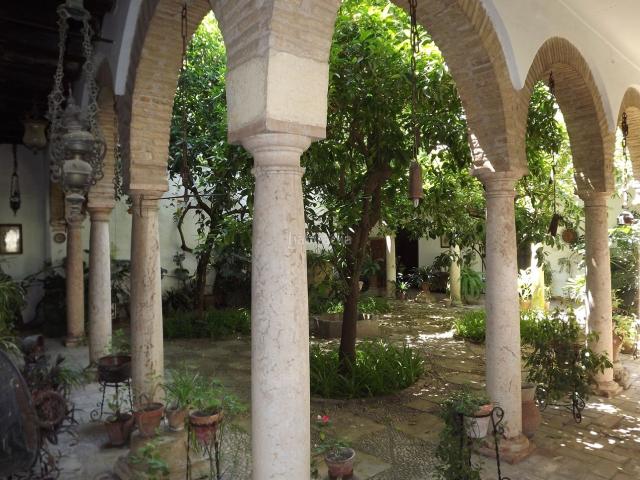 Casa en venta en Córdoba, Centro. Casa señorial andaluza. Casas.