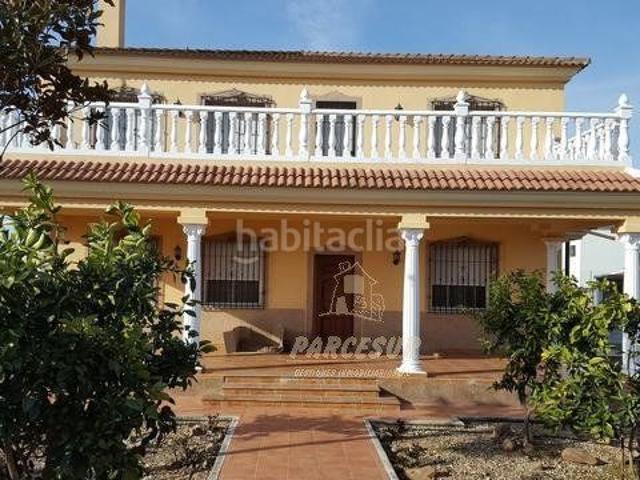 Casa en venta en Córdoba, Alcolea. ZONA CAMPIÑUELA BAJA Parcela de 1250 con chalet compuesto por 2 viviendas independientes. Casas.