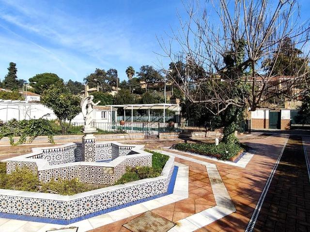 Casa en venta en Córdoba, El Brillante El Naranjo El Tablero. ZONA BRILLANTE MAYORAL ESPECTACULAR CHALET EN VENTA 385 M2 IMPECABLE ESTADO 2 PLANTAS 4 DORMITORIOS PISCINA 648.000. Casas.