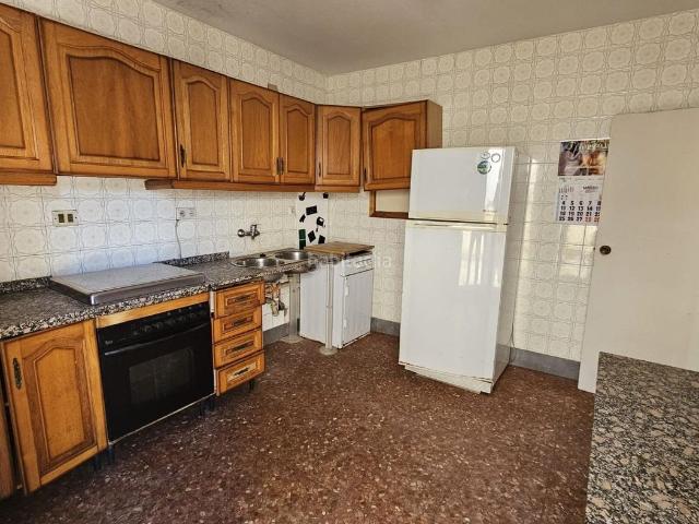 Casa en venta en Córdoba, El Brillante El Naranjo El Tablero. CASA CON COCHERA CERRADA Y LOCAL EN EL BARRIO NARANJO !. Casas.