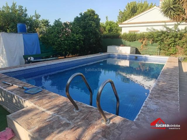 Casa en venta en Córdoba, El Higuerón. ESPACIO, PISCINA Y PRIVACIDAD Casa con parcela de 850 m2 en Carretera Aeropuerto. No hipotecable. Casas.
