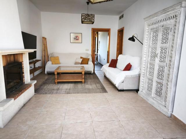 Casa en venta en Córdoba, Las Jaras. MAGNÍFICA VIVIENDA EN LAS JARAS, JUNTO AL EMBALSE DE LA ENCANTADA. Casas.