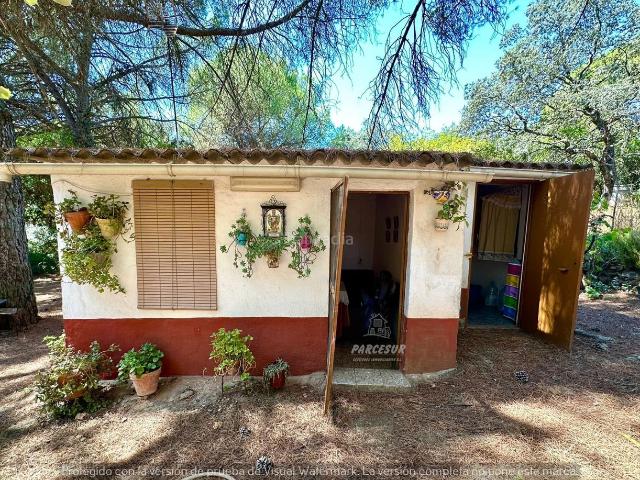 Casa en venta en Córdoba, Las Jaras. PARCELA 3000m2 CON PEQUEÑA EDIFICACIÓN A 10 MINUTOS DE LA GASOLINERA EL CRUCE. Casas.