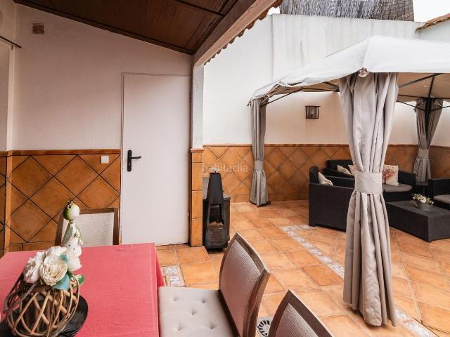 Casa en venta en Córdoba, Villarrubia. CASA ADOSADA EN VILLARRUBIA AÑO 2003. Casas.