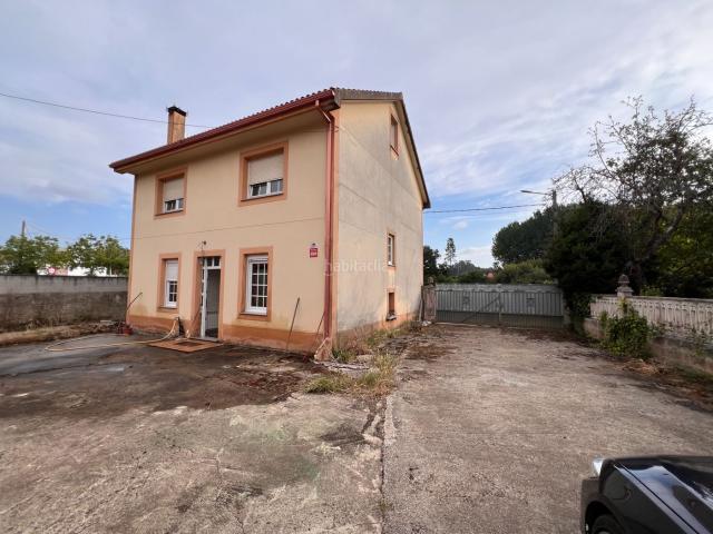 Casa en venta en Coristanco. Casa independiente con amplia finca en CERQUEIRAS DE ABAIXO. Casas.