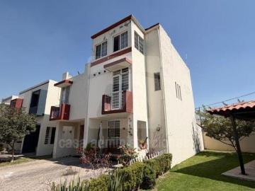 CASA EN VENTA EN COTO PRIVADO, RESIDENCIAL JAZMÍN, TLAQUEPAQUE