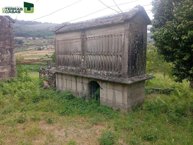 Casa en venta en Cotobade. Finca en venta en Cerdedo Cotobade. Casas.
