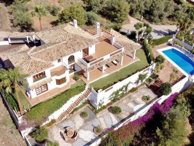 Casa en Venta en CP Valtocado, Málaga