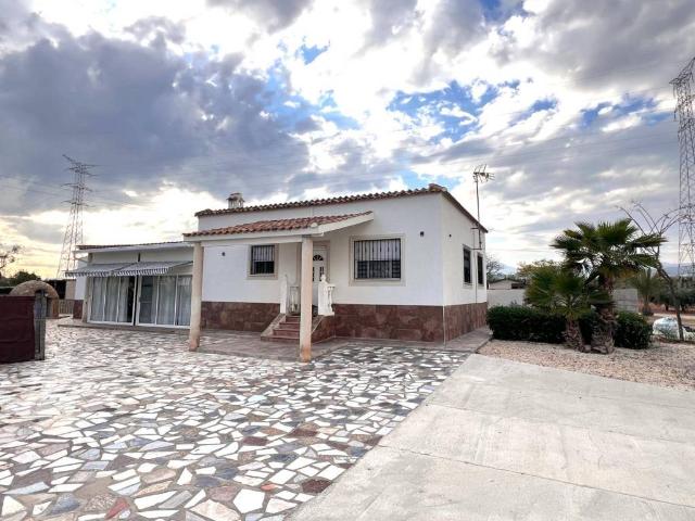 Casa en Venta en Crevillent