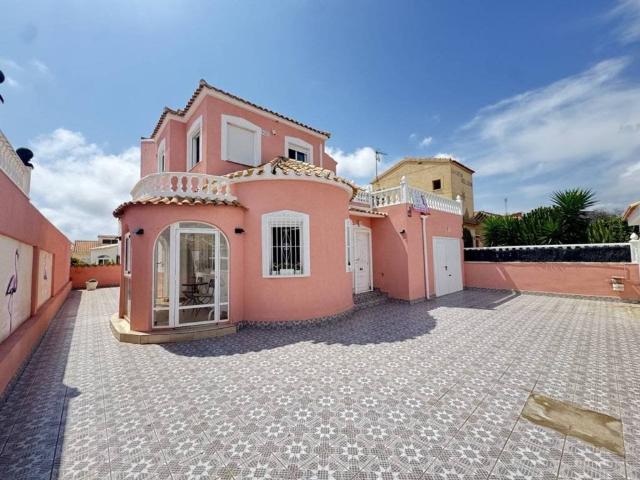 Casa en Venta en Crevillent