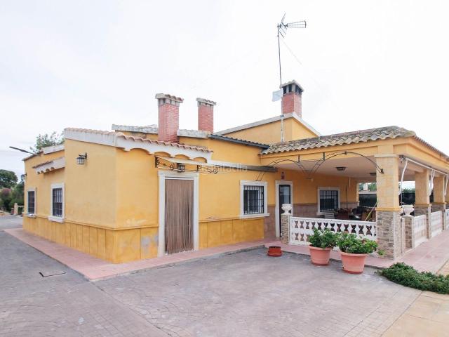 Casa en venta en Crevillente. Casas.