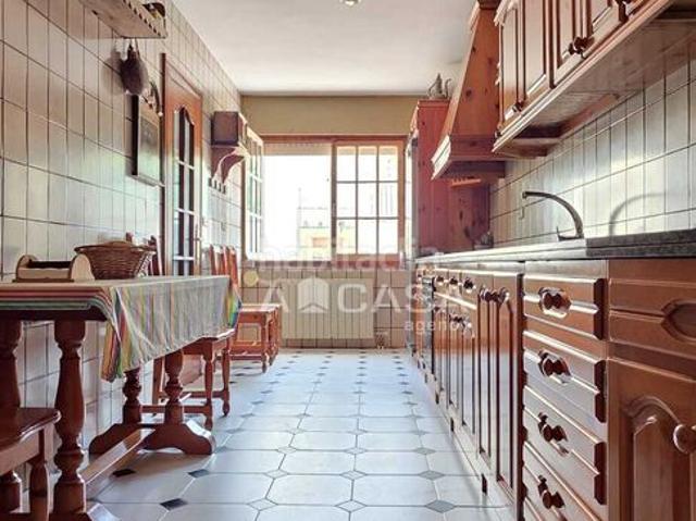 Casa en venta en Dueñas. Tu refugio ideal en Dueñas Espacio, comodidad y vida al aire libre. Casas.