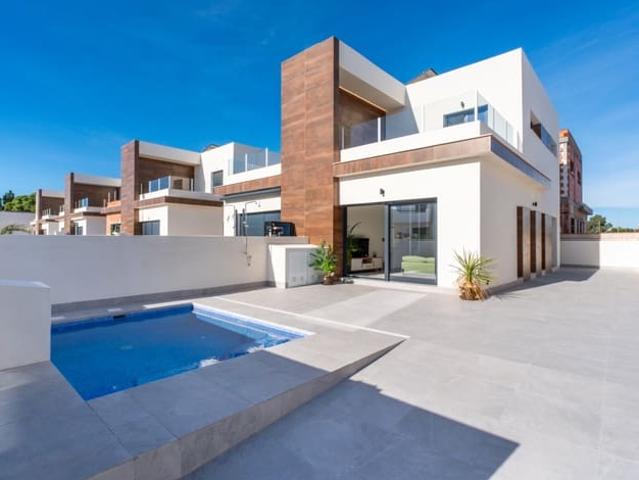 Casa en venta en Daya Nueva, Alicante