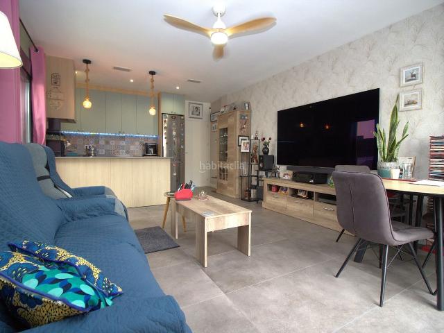 Casa en venta en Daya Nueva. VILLA NUEVA con PISCINA PRIVADA, 3 DORMITORIOS y SOacuteTANO de 110 msup2 en DAYA NUEVAVIVIENDA REF DH3133 DORMITORIOS2 BANtildeOS. Casas Daya.