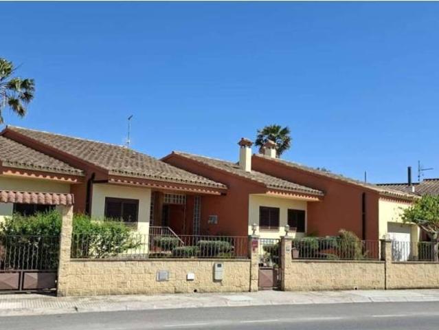 Casa en Venta en Deltebre