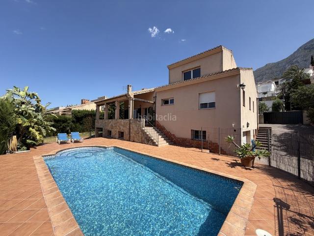 Casa en venta en Dénia, Centro Urbano. Casas.