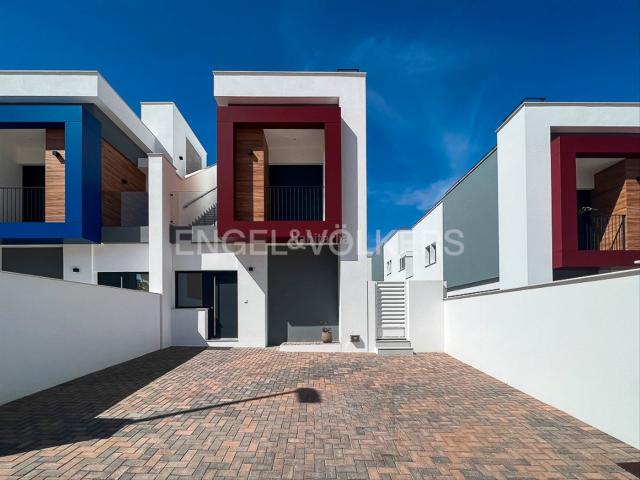 Casa en venta en Dénia, Centro Urbano. Obra nueva. Casas.