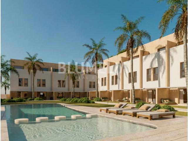 Casa en venta en Dénia, Devessa Monte Pego. Casa adosada de obra nueva en venta a 200 metros de la playa de Dénia. Casas.