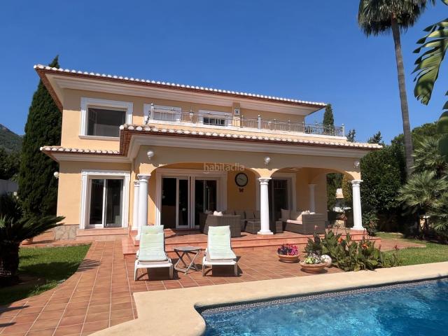 Casa en venta en Dénia, El Montgó. Villa de lujo en Dénia cerca del centro. Casas.