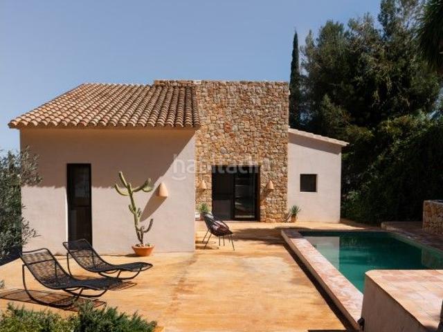 Casa en venta en Dénia, El Montgó. Sofisticada villa mediterránea. Casas.