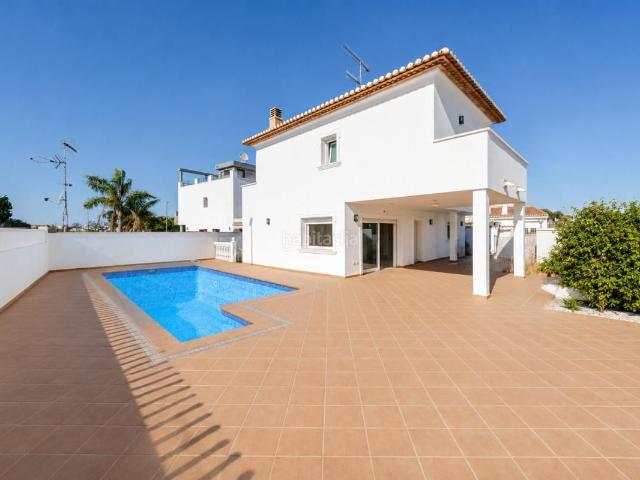Casa en venta en Dénia, La Pedrera Vessanes. Casas.
