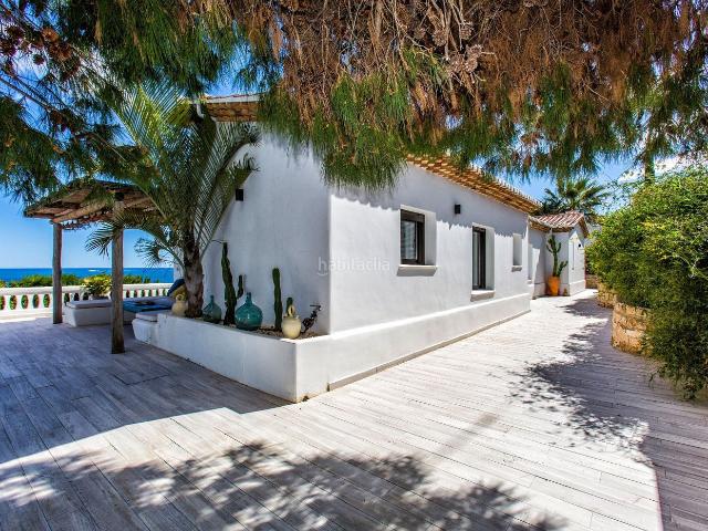 Casa en venta en Dénia, Las Rotas Les Rotes. Casas.