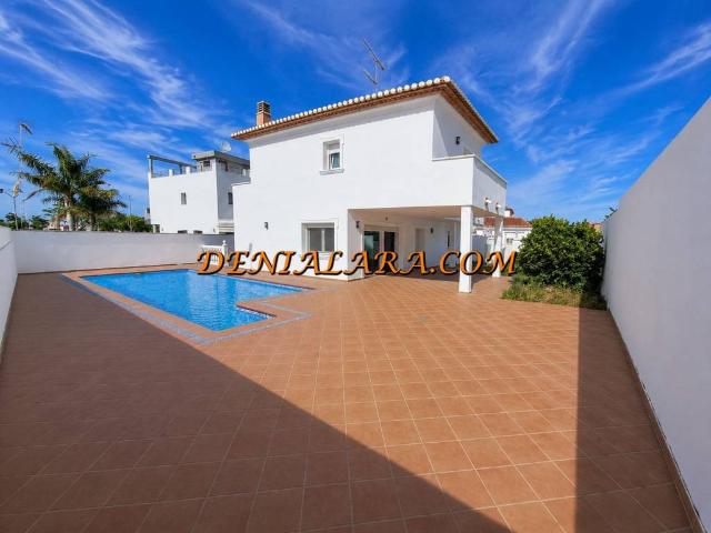 Casa en Venta en Dénia