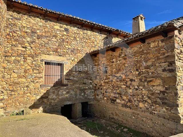 Casa en venta en Destriana. Casas.