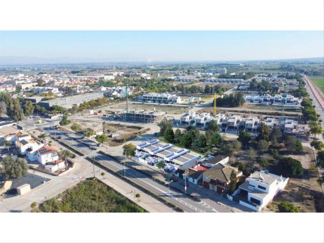 Casa en venta en Dolores. Casas adosadas de nueva construcción estilo Ibiza en Dolores, Costa Blanca. Casas.