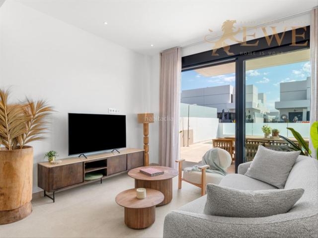 Casa en venta en Dolores. Magnífica casa adosada con piscina privada en Dolores. Casas.
