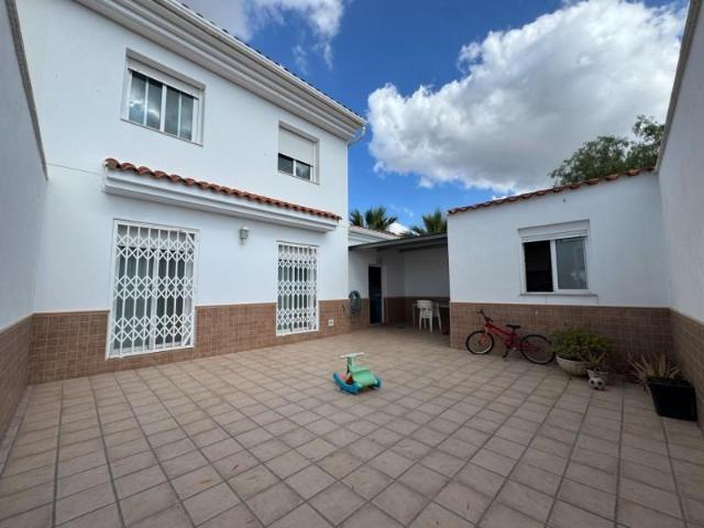 Casa en venta en Domeño, Domeño