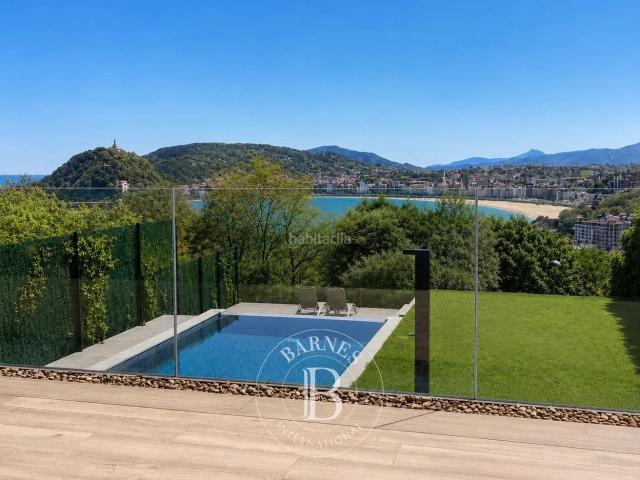 Casa en venta en Donostia San Sebastián, Antiguo. Casas Donostia San.